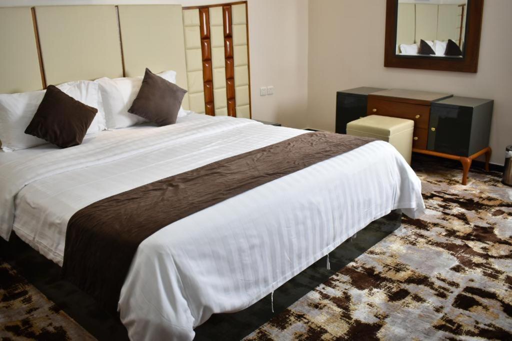 Diva Hotel Suites Djedda Buitenkant foto